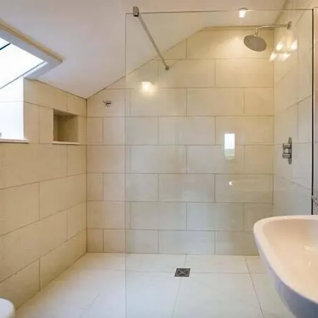 Semesterbostad Dale House Farm