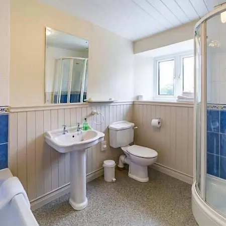 Semesterbostad Dale House Farm