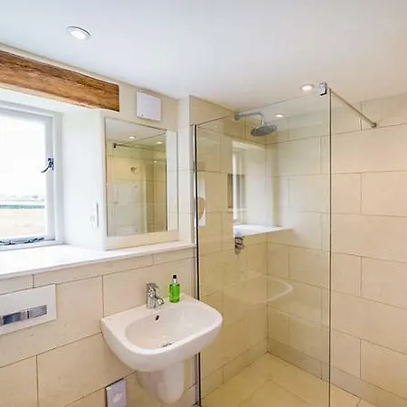 Dale House Farm Tatil Evi