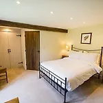 Dale House Farm *
